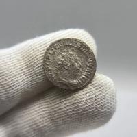 Antoniniano di Valeriano I thumb 1