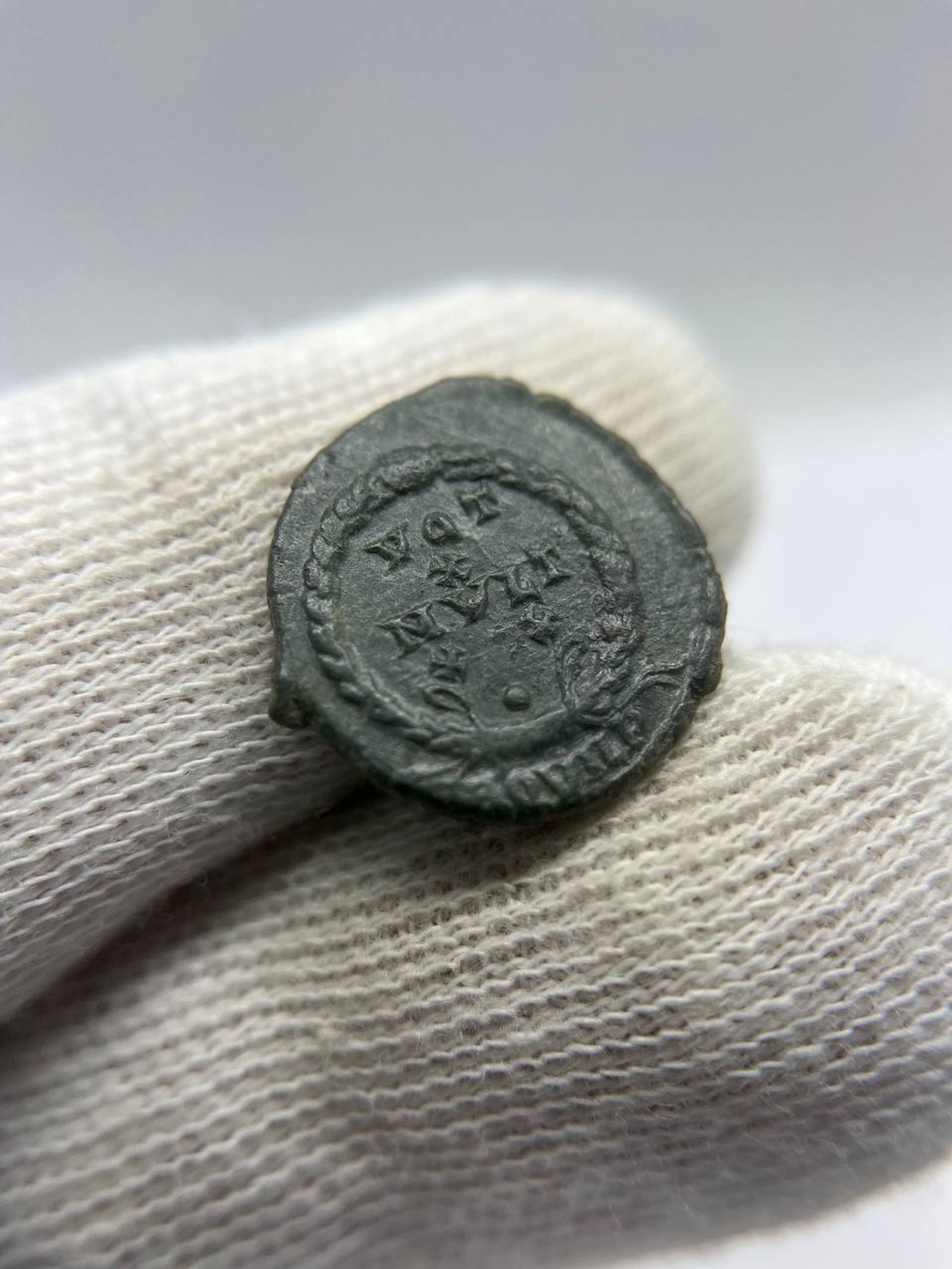 Follis di Juliano II Apostata  - view 3
