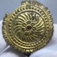 Fibbia XVIII sec. Placcata Oro con Figura Religiosa e Pietra Rossa thumb 3