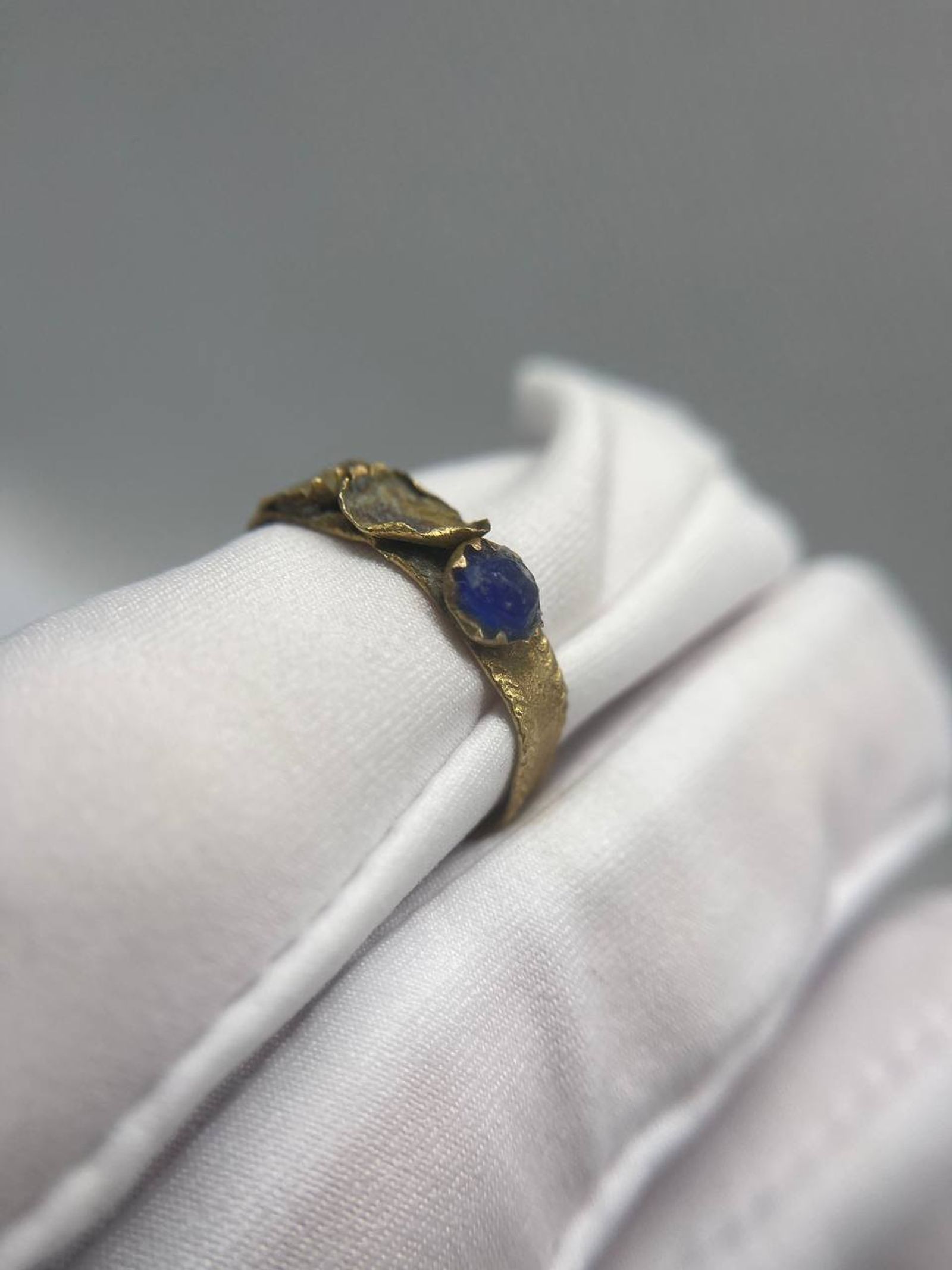 Anello Antico Laminato in Oro  - view 2