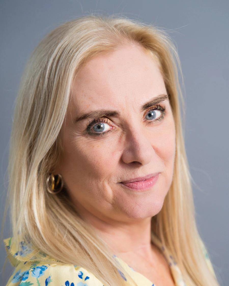 Maggie Jones