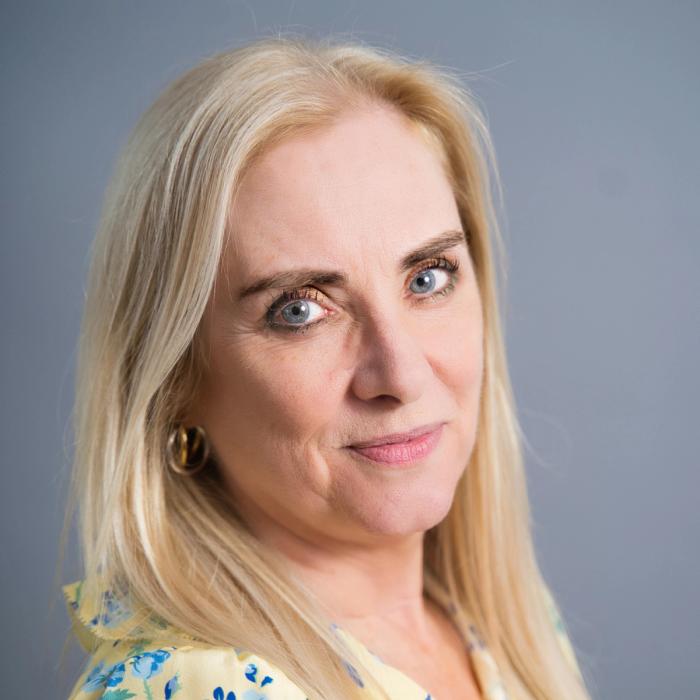 Maggie Jones