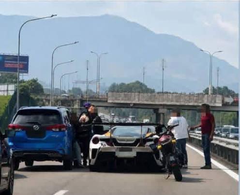 Pemuda Umno Tawar Bantuan Guaman Percuma Kepada Pemandu Perodua Aruz Dalam Kes Amukan Jalan Raya Ferrari