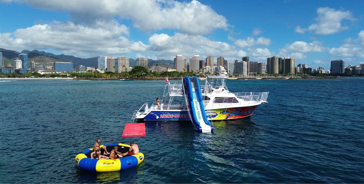 Waikiki Sunset Cruise photo