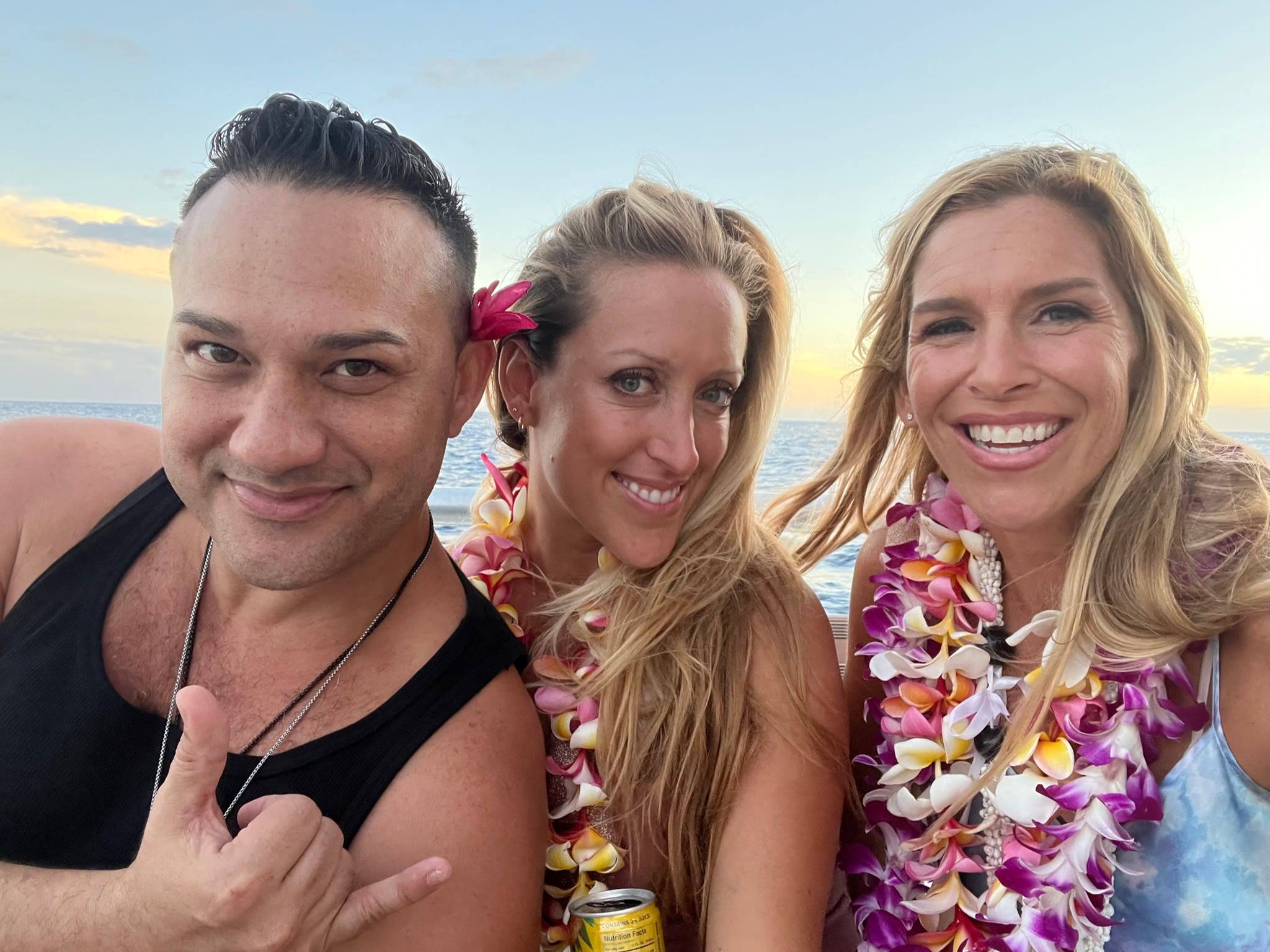 Waikiki Sunset Cruise photo