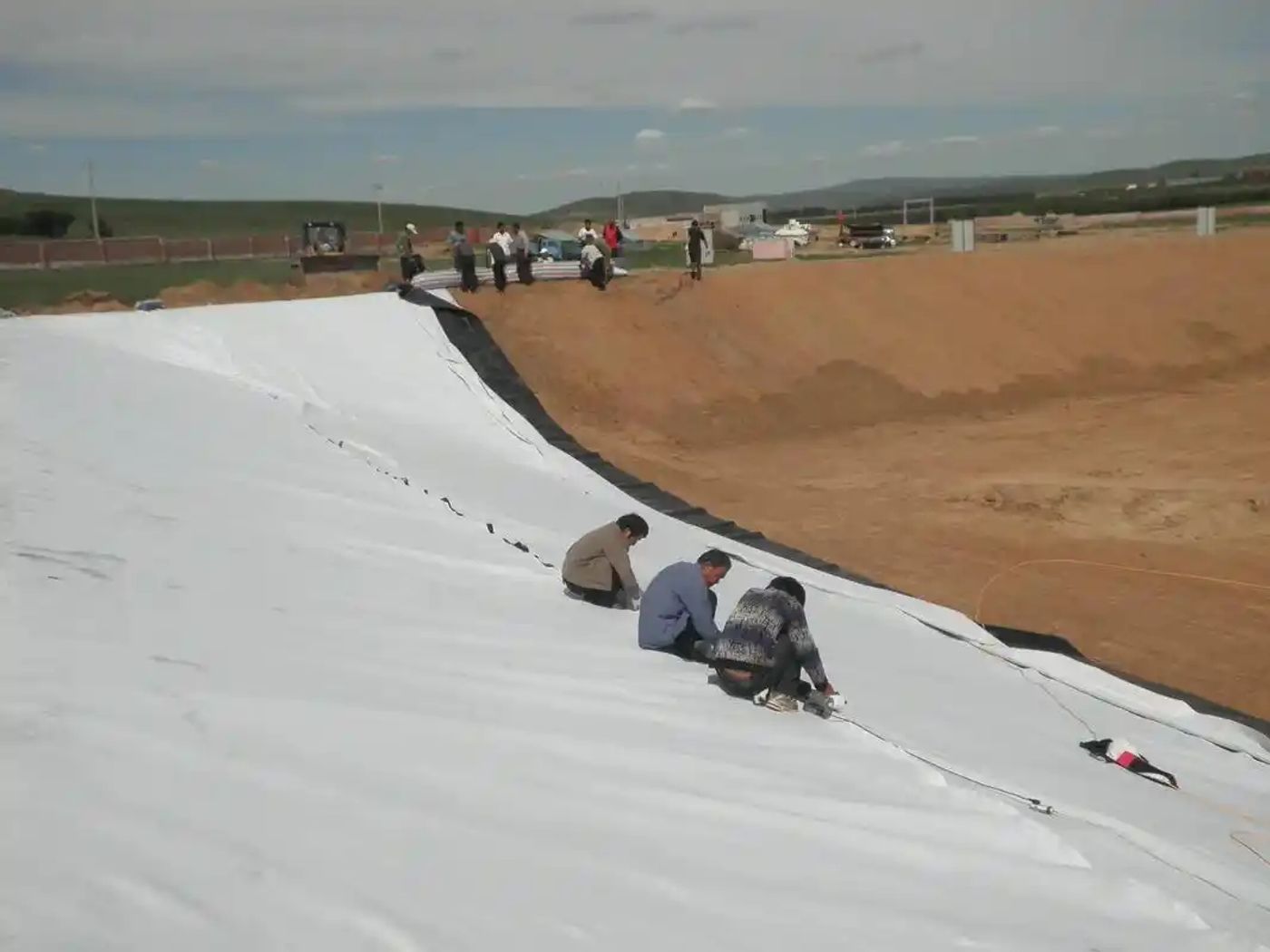 Artificial lake anti-seepage construction