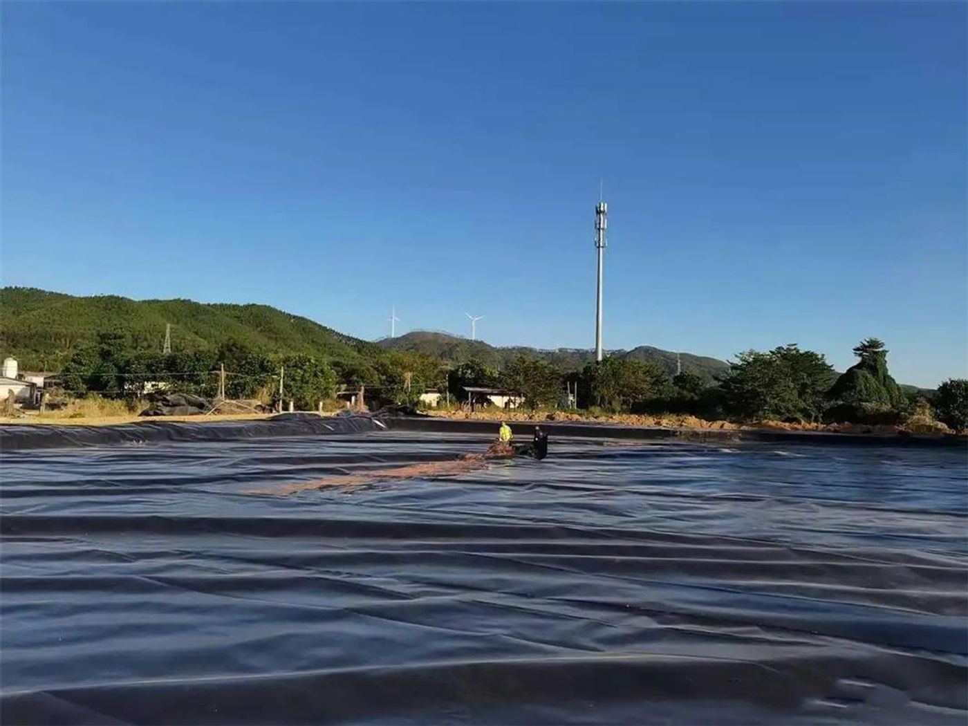 Waterproof and anti-seepage project for large reservoirs