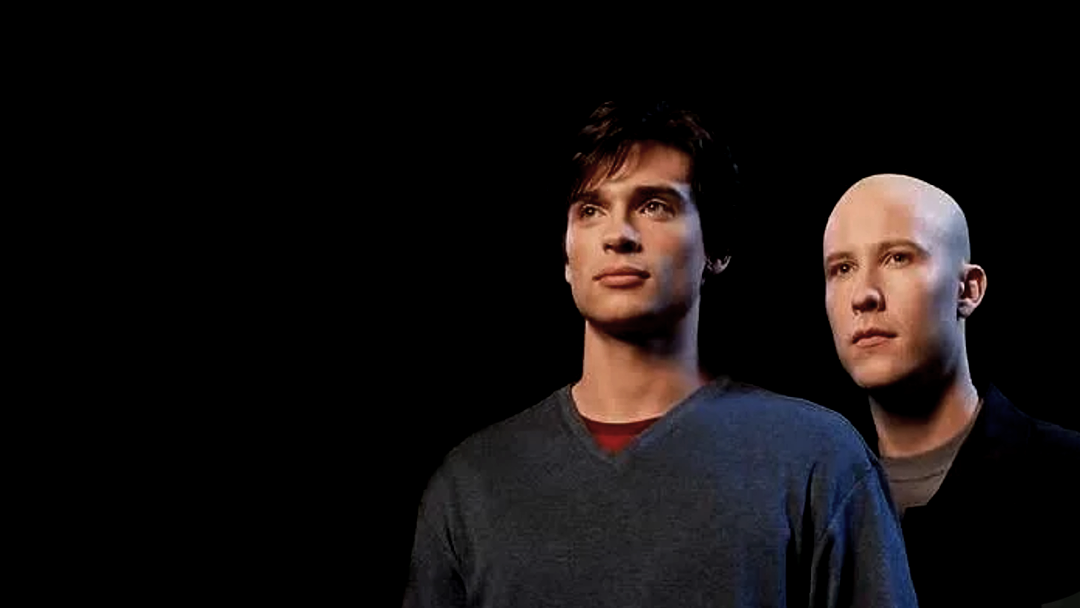 Tom Welling and Michael Rosenbaum circa the filming of the Smallville pilot.