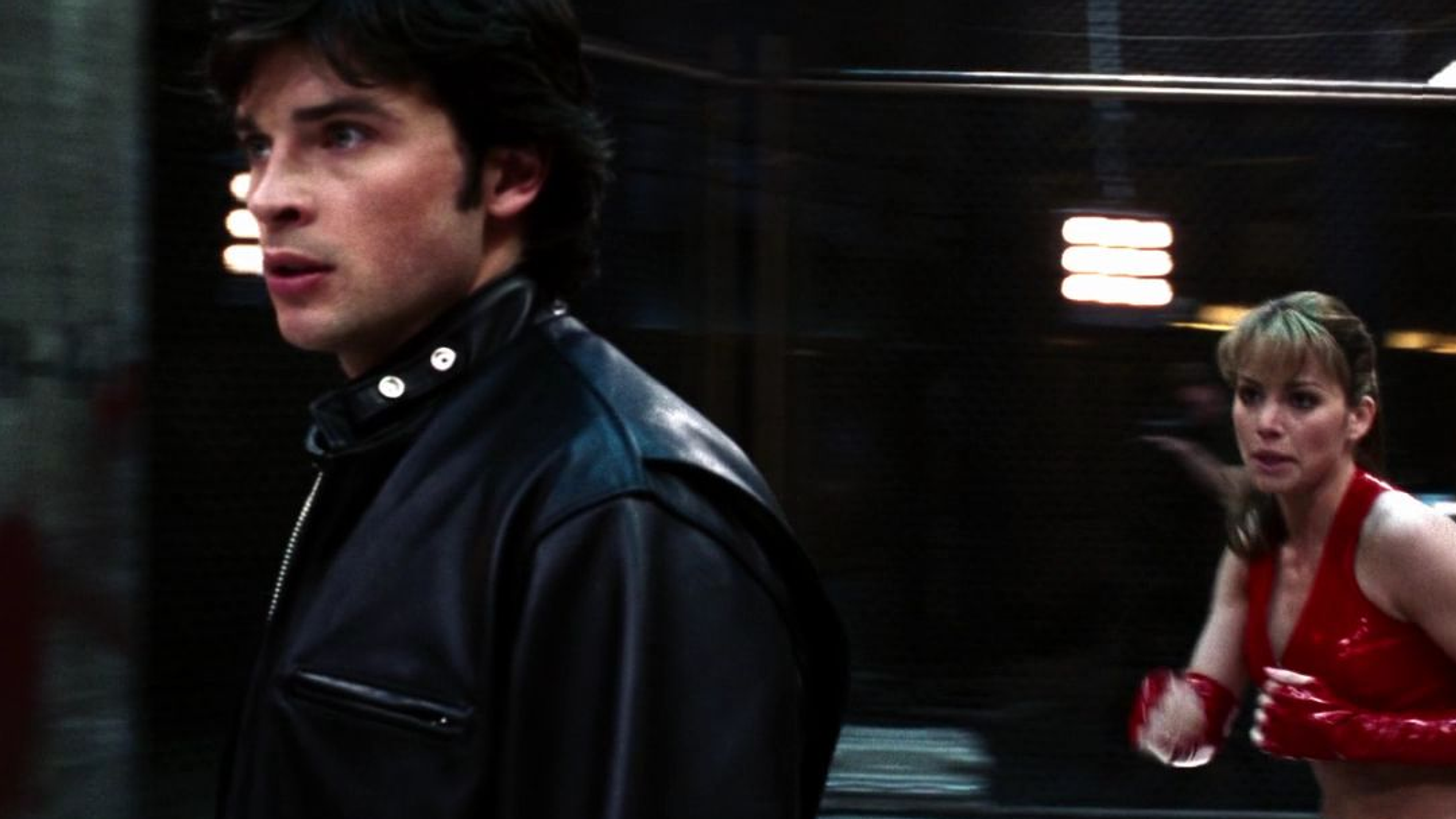 Clark and Lois in an underground fight club.