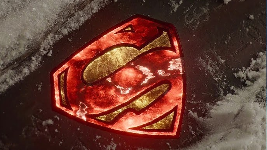 The House of El's crest.