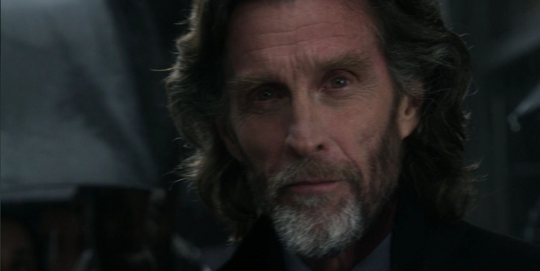 Lionel Luthor returns.