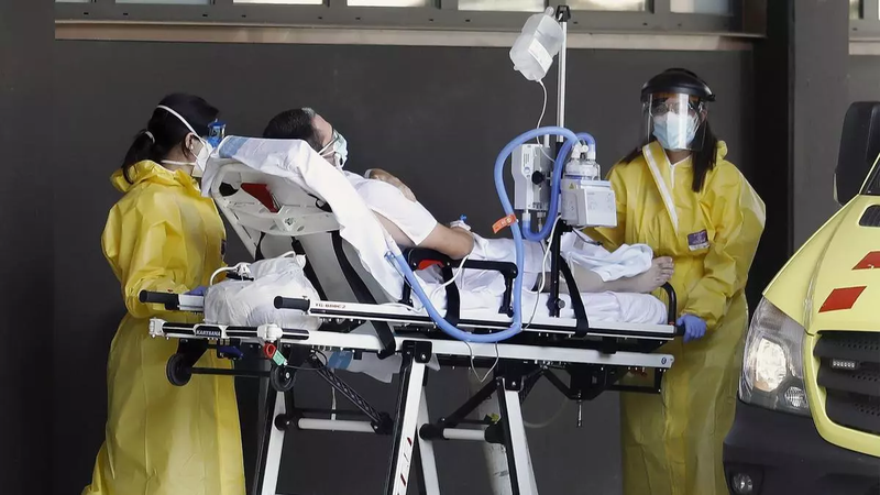 Dos millones de personas están afectadas por covid persistente: el 62% se contagió trabajando