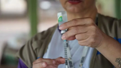 Vacina contra Mpox está disponível no SUS apenas para grupos prioritários; entenda