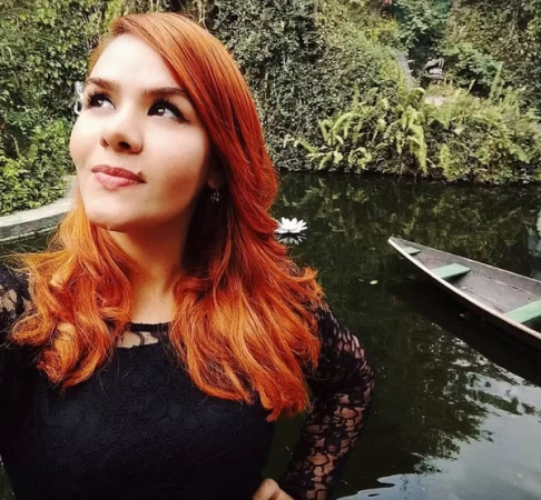 Cantora morre após quase 5 anos lutando contra sequelas da Covid-19 em Manaus