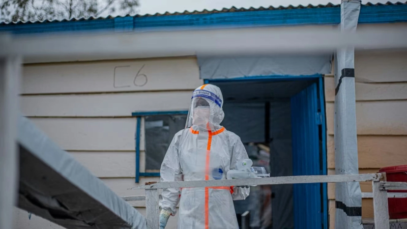 Propagation exponentielle, mortalité proche de 50%, pas de vaccin... Ce que l'on sait de l'épidémie d'Ebola la plus meurtrière de l'histoire de la RDC