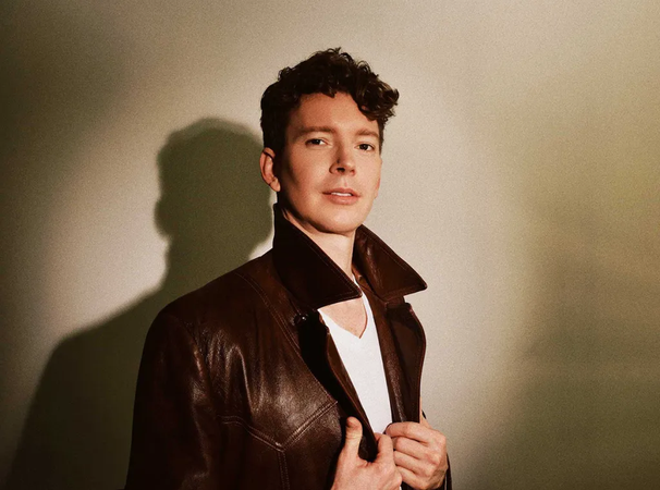 After a diagnosis of long COVID, cellist Joshua Roman builds community around Immunity