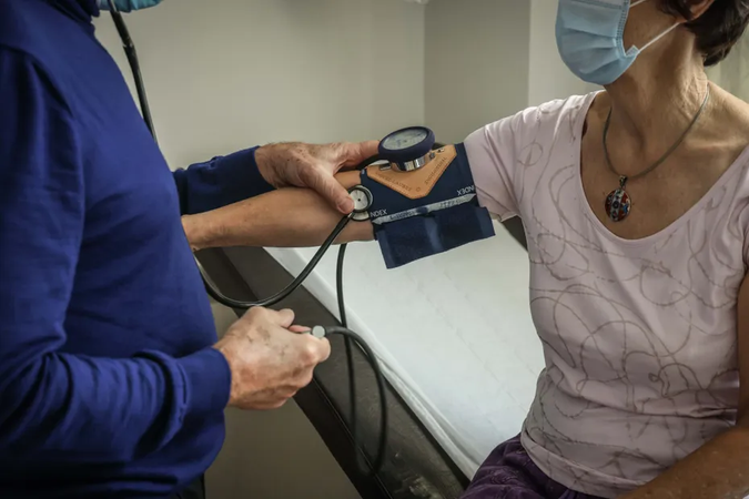 "Il y a toujours des patients qui déclarent des Covid longs", cinq ans après l'apparition de la maladie, toujours aucun traitement