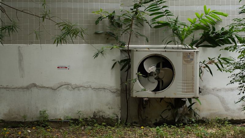 Unit outdoor AC dan pemasangannya — jasa bongkar pasang ac