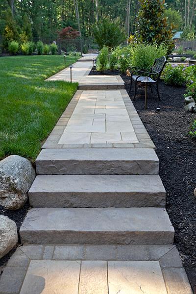 Brique Concept est la référence en produits d'aménagement paysager pour les professionnels et les particuliers