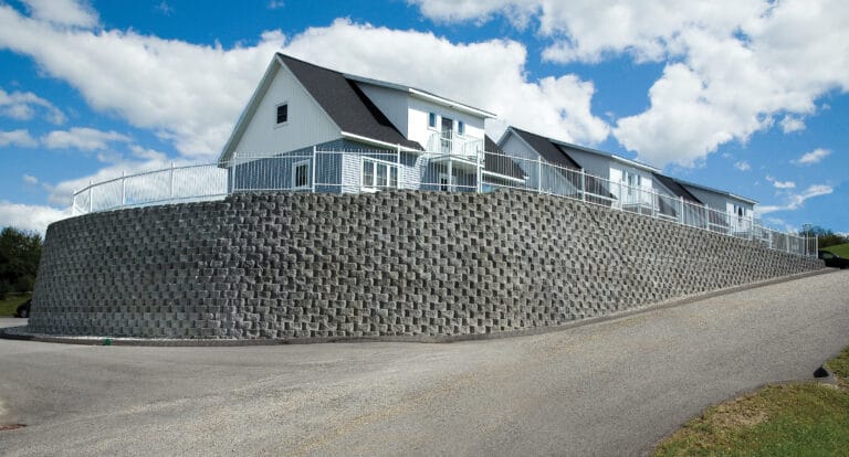 Brique Concept est la référence en produits d'aménagement paysager pour les professionnels et les particuliers