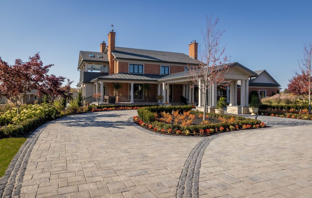 Brique Concept est la référence en produits d'aménagement paysager pour les professionnels et les particuliers