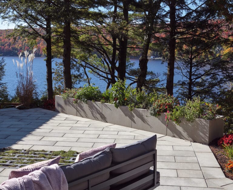 Brique Concept est la référence en produits d'aménagement paysager pour les professionnels et les particuliers