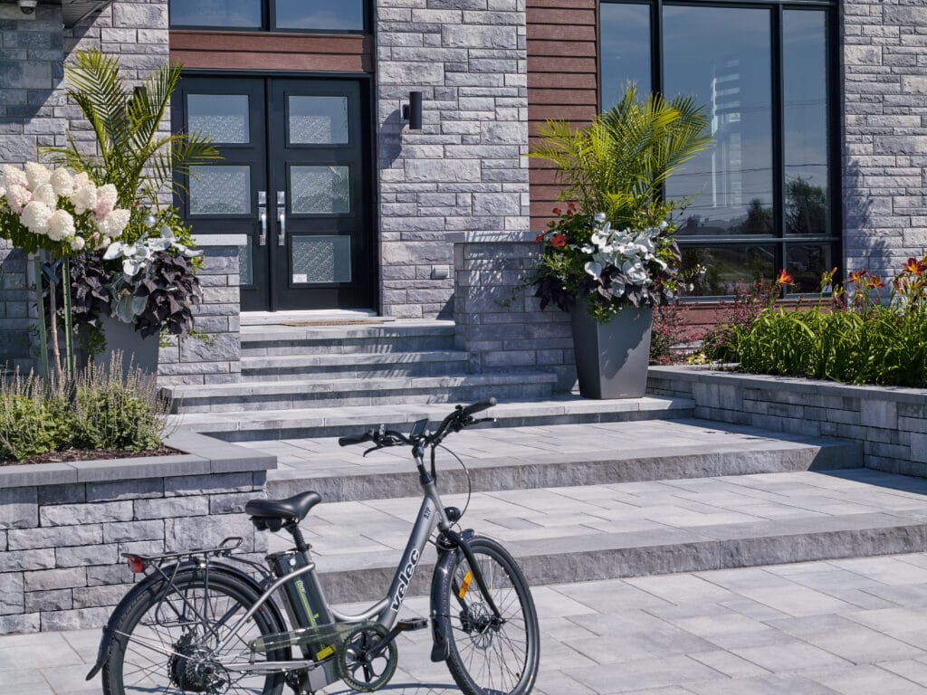 Brique Concept est la référence en produits d'aménagement paysager pour les professionnels et les particuliers