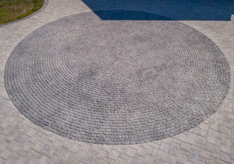 Brique Concept est la référence en produits d'aménagement paysager pour les professionnels et les particuliers