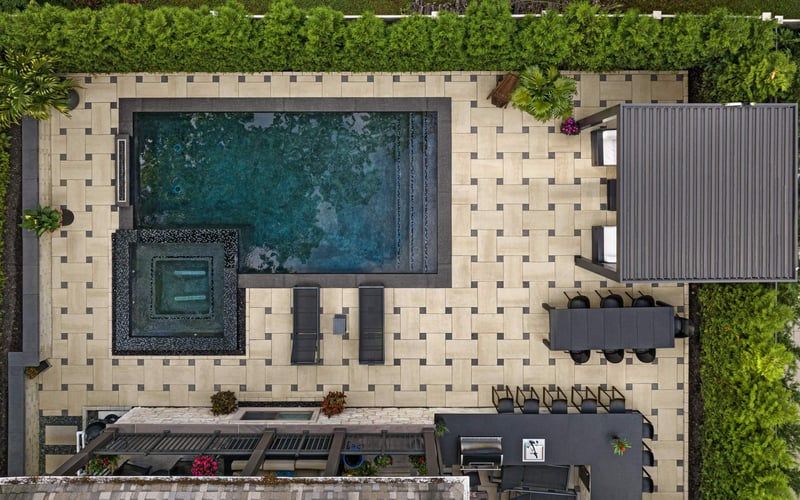 Brique Concept est la référence en produits d'aménagement paysager pour les professionnels et les particuliers