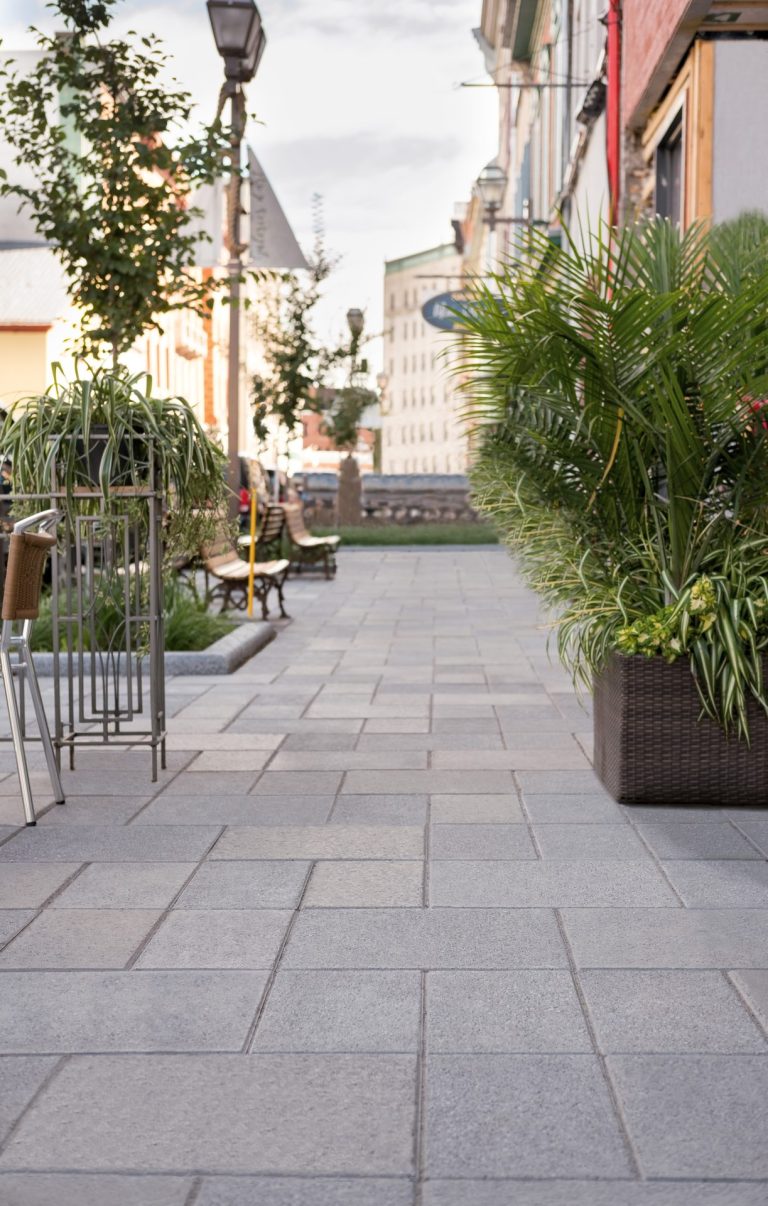 Brique Concept est la référence en produits d'aménagement paysager pour les professionnels et les particuliers