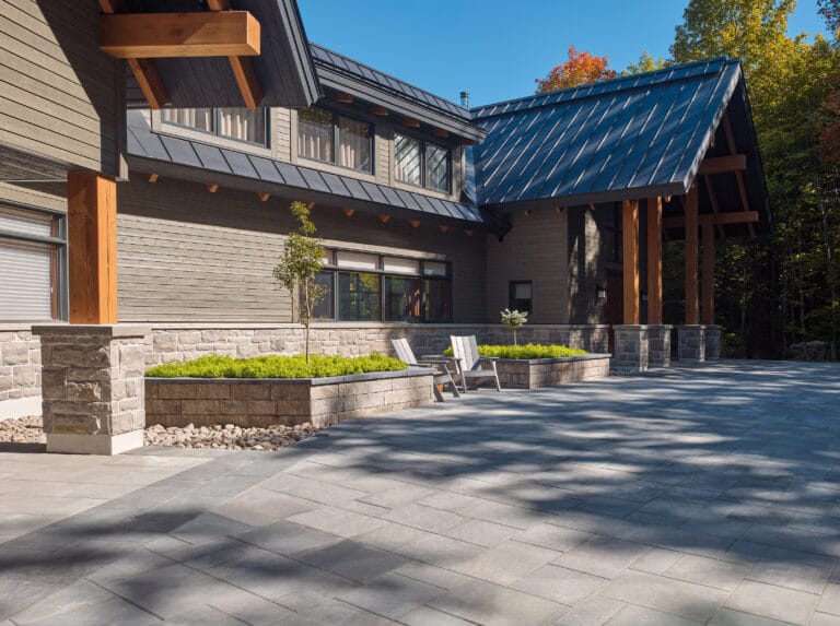 Brique Concept est la référence en produits d'aménagement paysager pour les professionnels et les particuliers