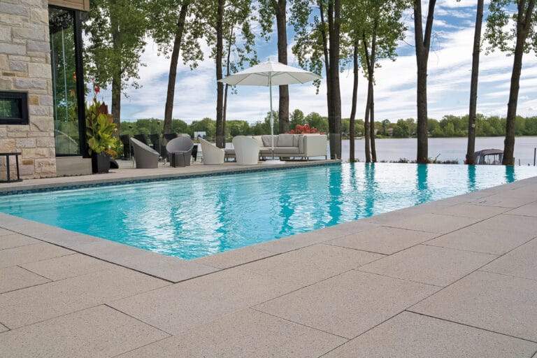 Brique Concept est la référence en produits d'aménagement paysager pour les professionnels et les particuliers