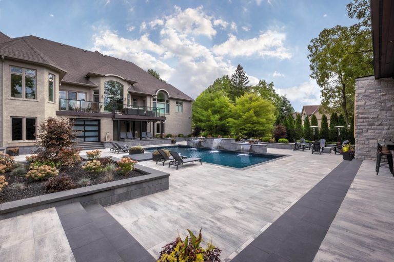 Brique Concept est la référence en produits d'aménagement paysager pour les professionnels et les particuliers