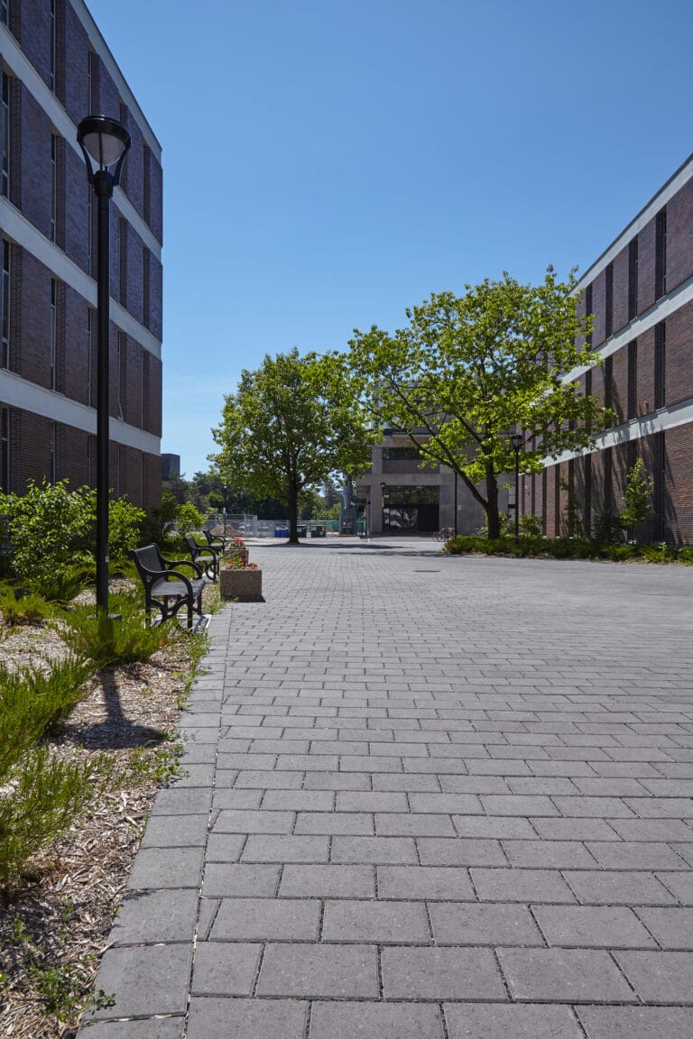 Brique Concept est la référence en produits d'aménagement paysager pour les professionnels et les particuliers