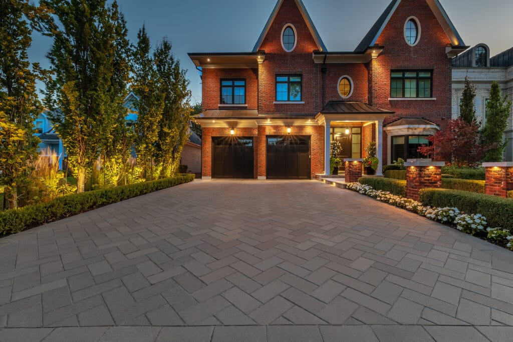 Brique Concept est la référence en produits d'aménagement paysager pour les professionnels et les particuliers