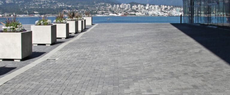 Brique Concept est la référence en produits d'aménagement paysager pour les professionnels et les particuliers