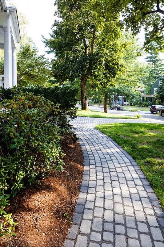 Brique Concept est la référence en produits d'aménagement paysager pour les professionnels et les particuliers