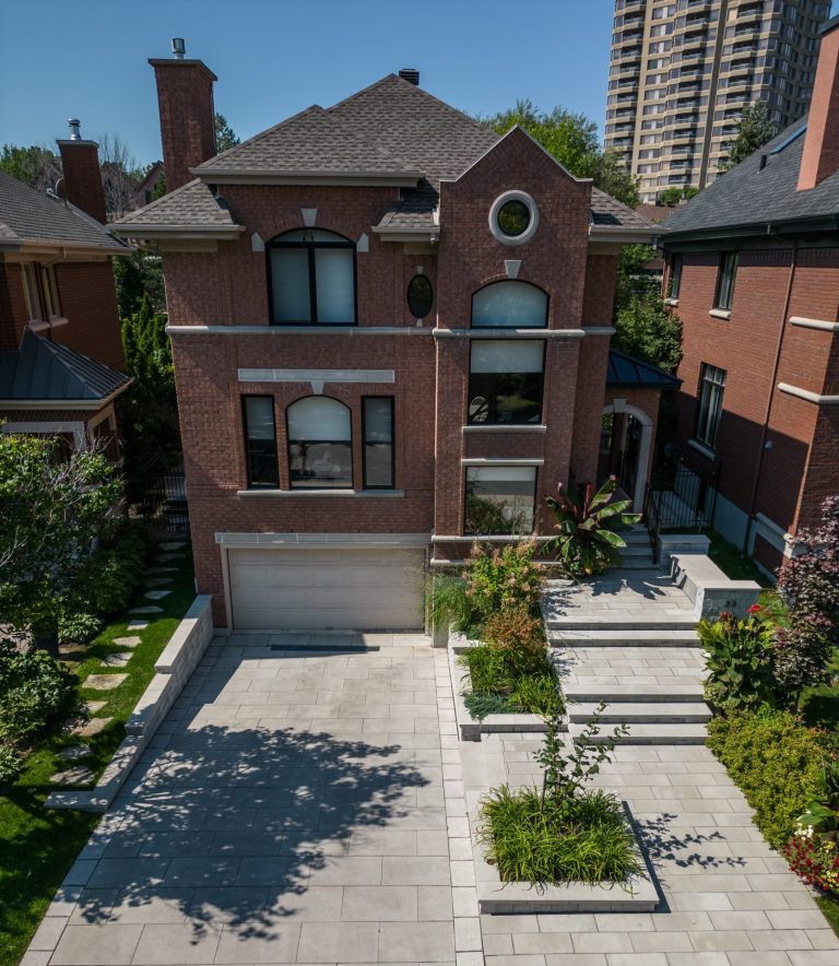 Brique Concept est la référence en produits d'aménagement paysager pour les professionnels et les particuliers