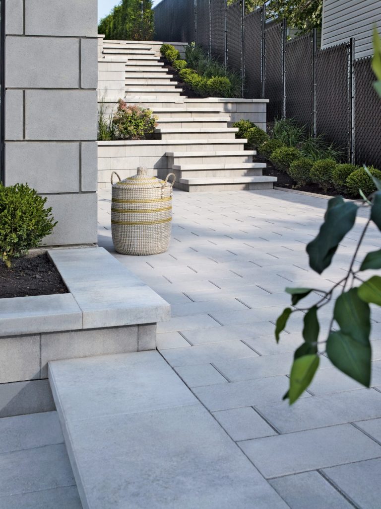 Brique Concept est la référence en produits d'aménagement paysager pour les professionnels et les particuliers