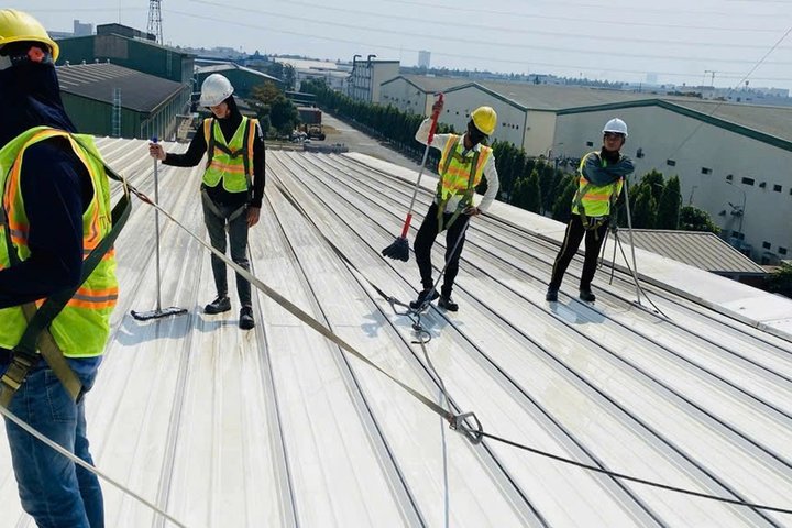 Hình ảnh chống thấm, lăn sơn Phi Phượng Hoàng