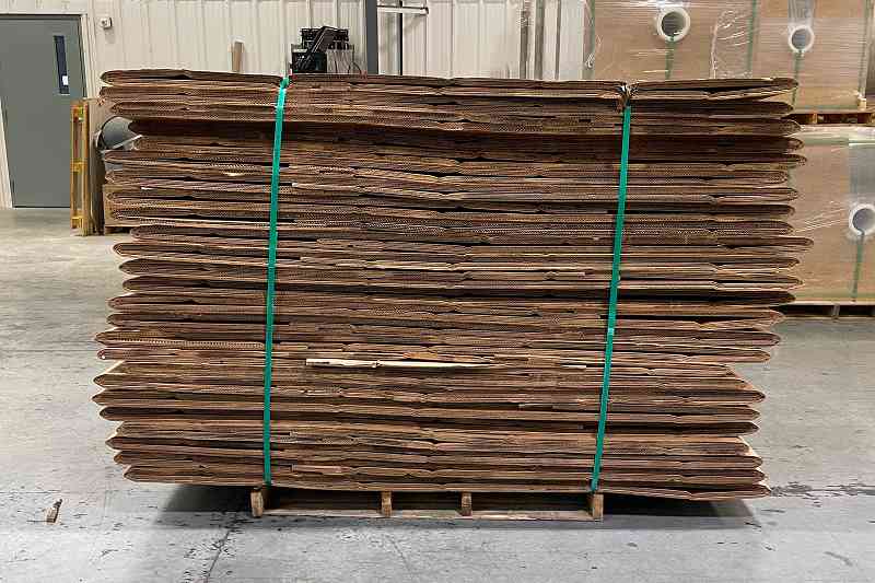 How to Sell Gaylord Boxes - palletized