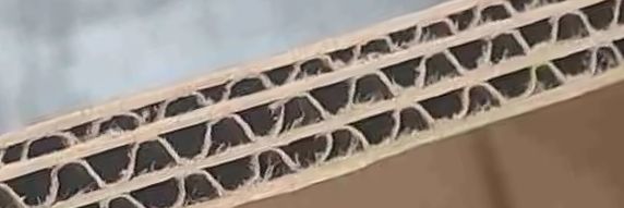 Cross-section comparison of single-wall and double-wall fiber drum construction