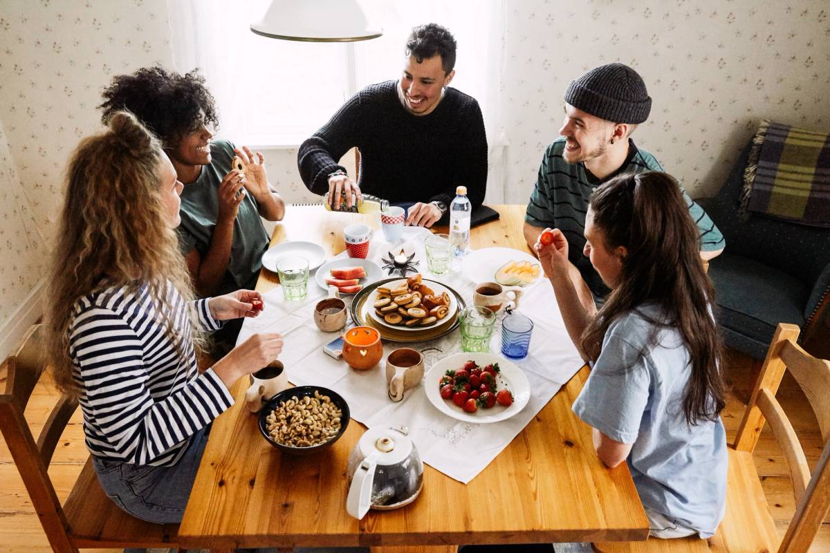 Group chat lighting up, bacon and egg rolls already ordered.