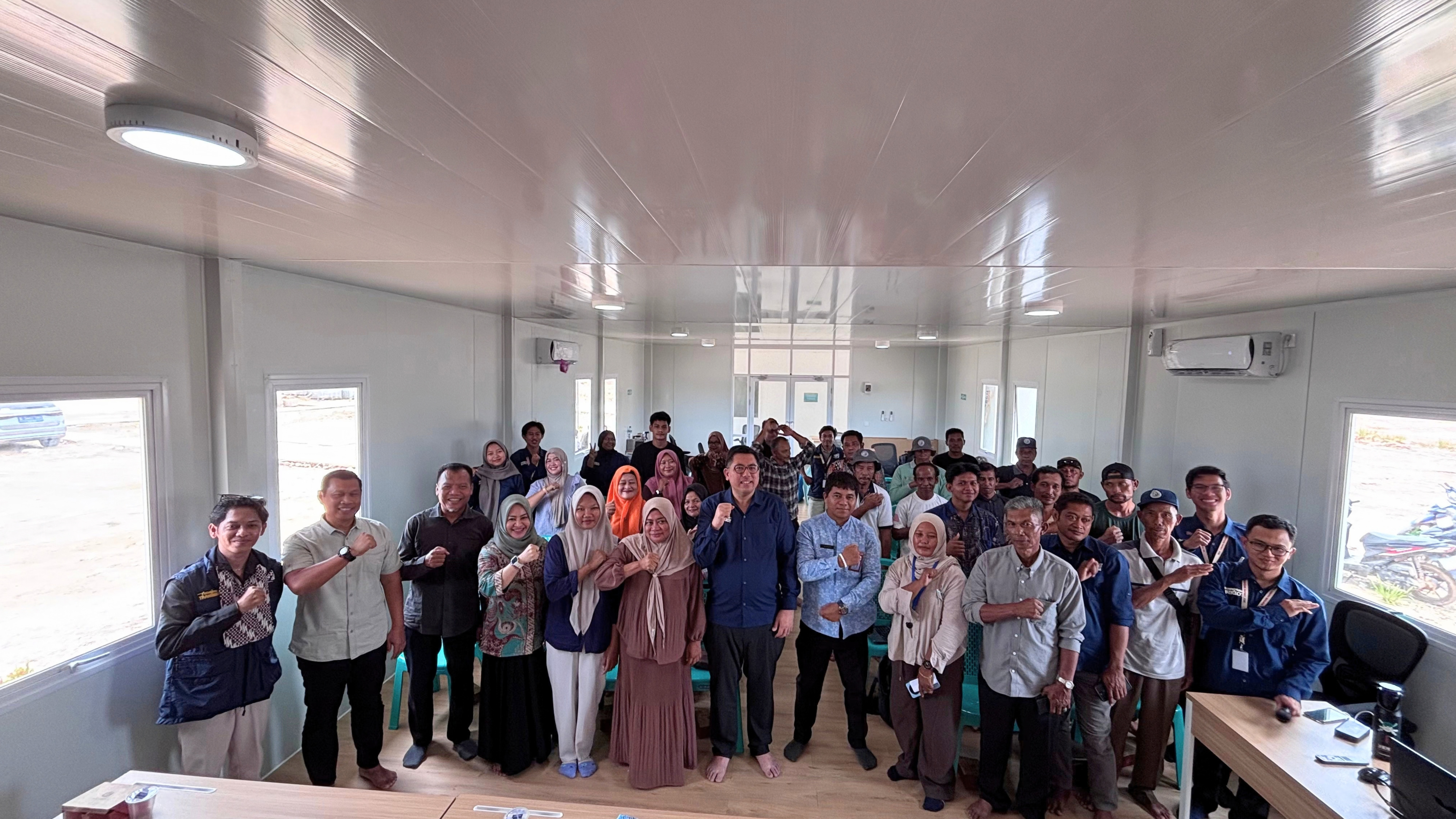Meningkatkan Kapasitas Organisasi Warga Transmigrasi bersama Tim Ekspedisi Patriot UI dengan Pelatihan Manajerial Organisasi dan Literasi Keuangan di Rempang Eco City