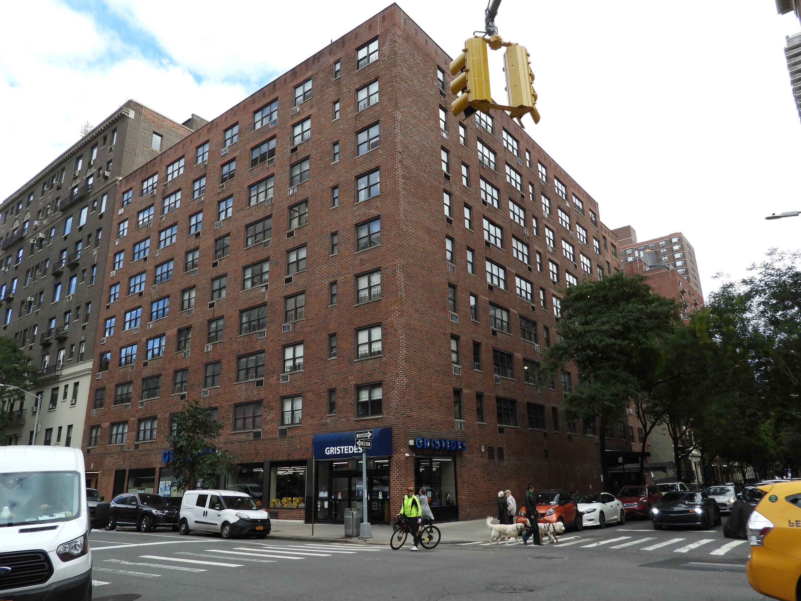 9-Story Upper East Side Residential Facade Restoration hero image