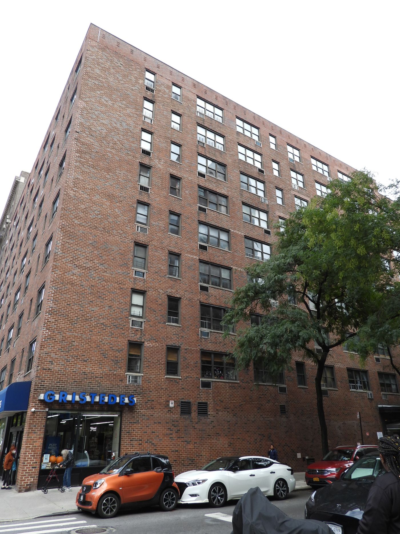 9-Story Upper East Side Residential Facade Restoration detail image 1