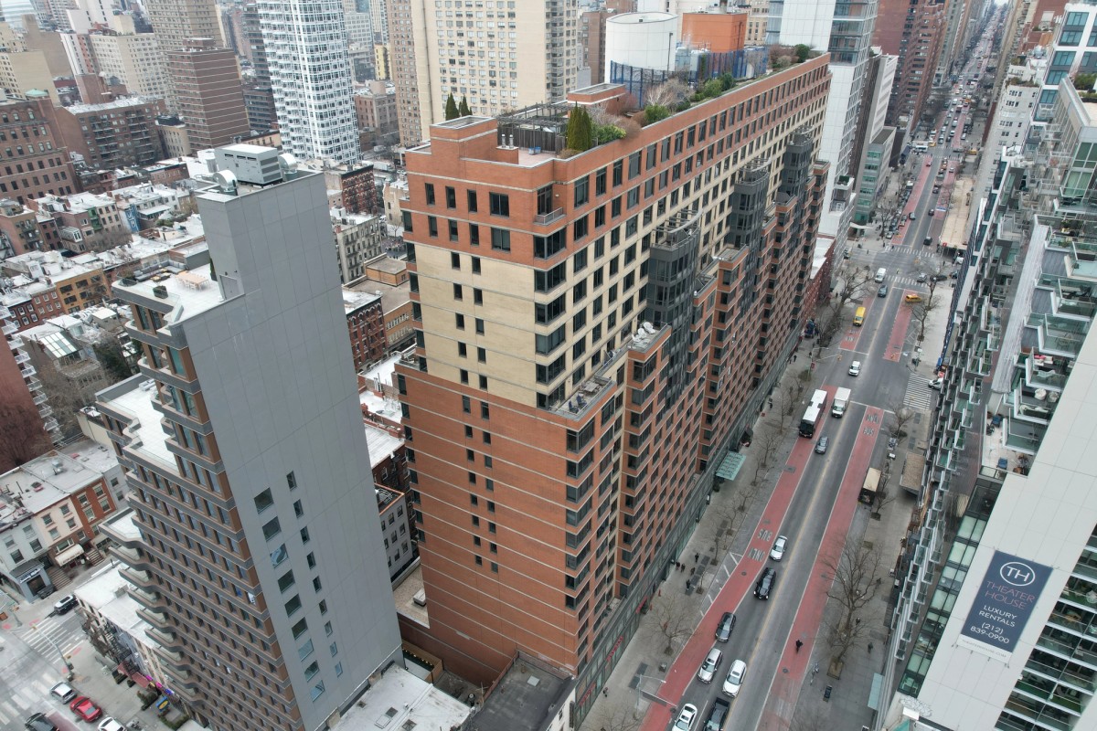 The Anthem 21-Story Kips Bay Garage & Facade Restoration hero image
