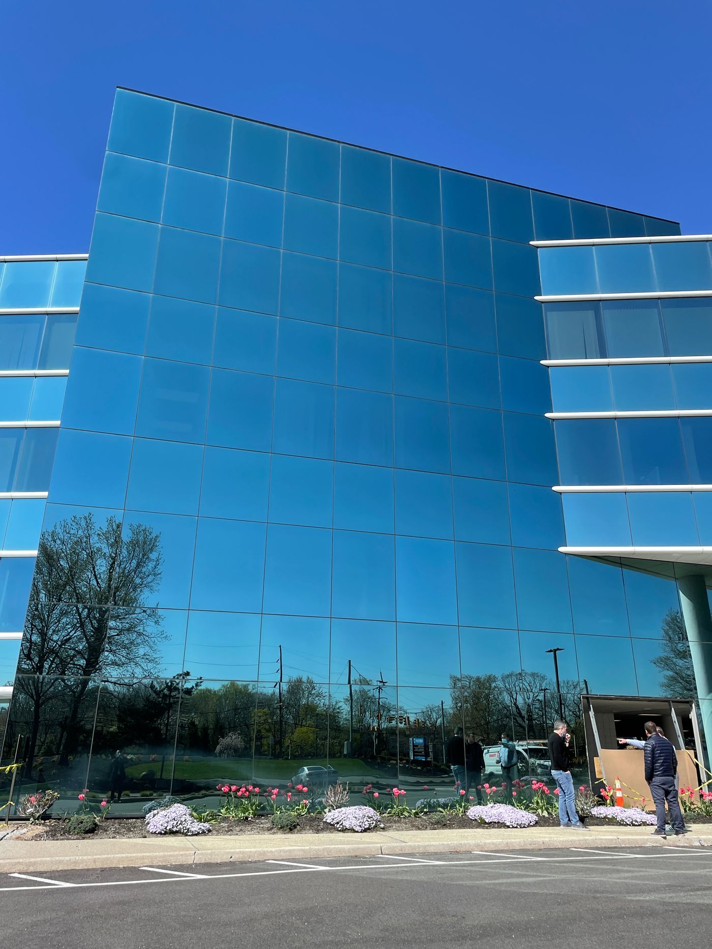 4-Story Melville Commercial Office Facade Retrofit detail image 2