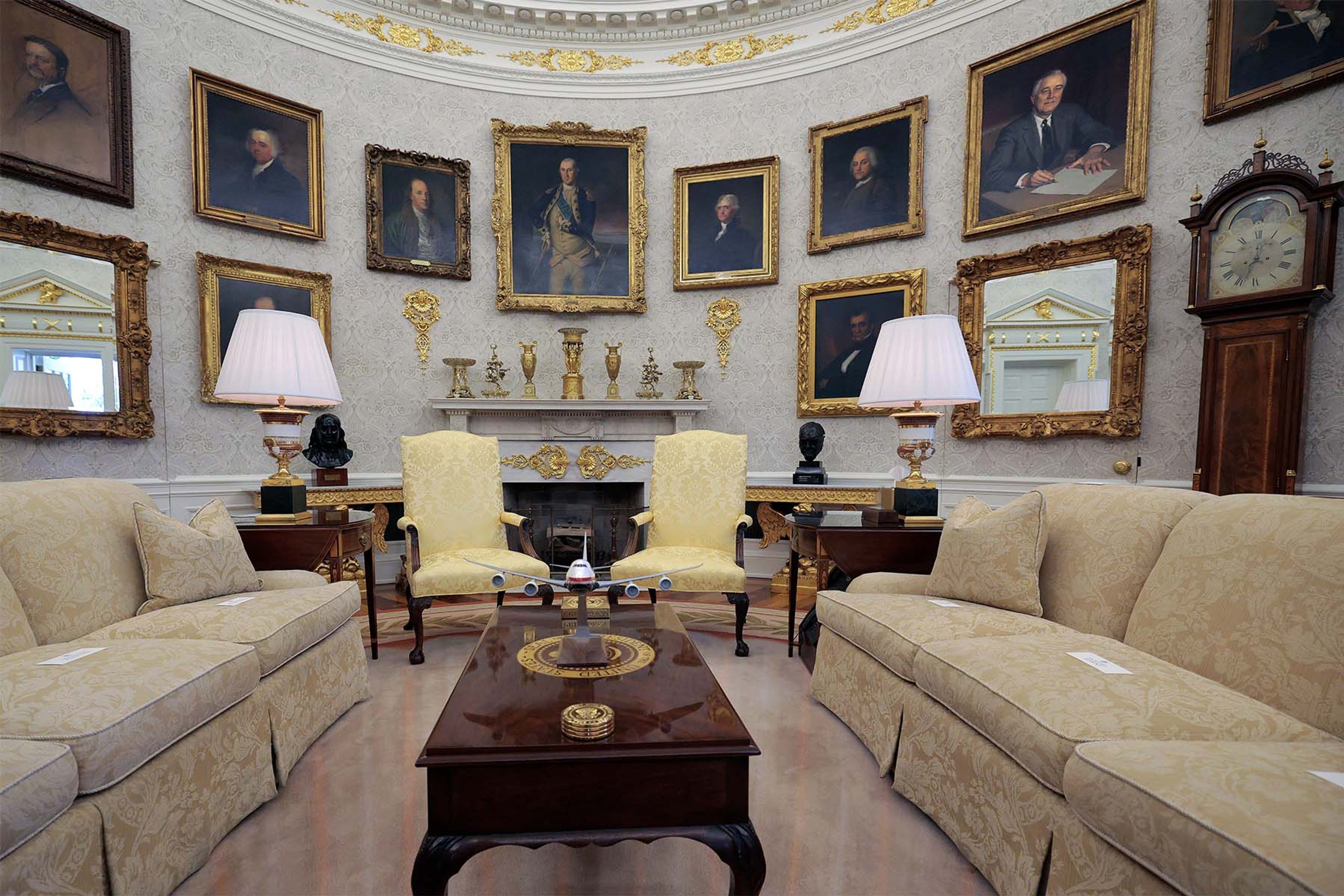 The Oval Office under President Trump — a study in gilt, grandeur, and unapologetic power décor.