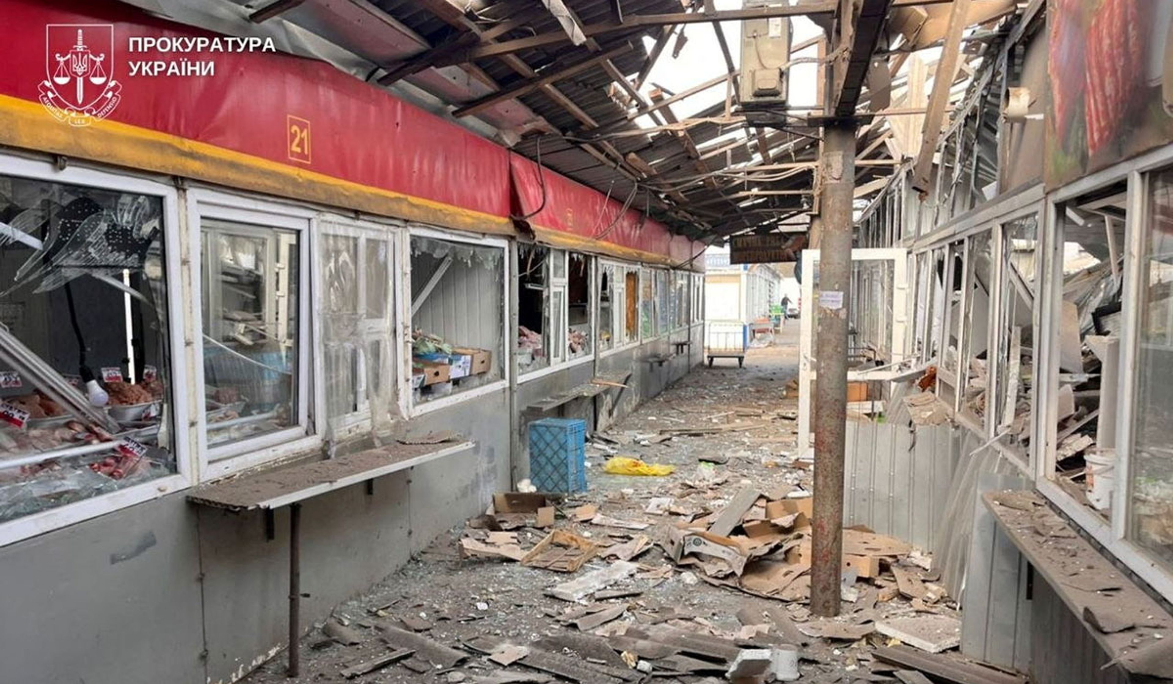 A street market hit by a Russian drone strike in Nikopol, Ukraine, April 4, 2026.